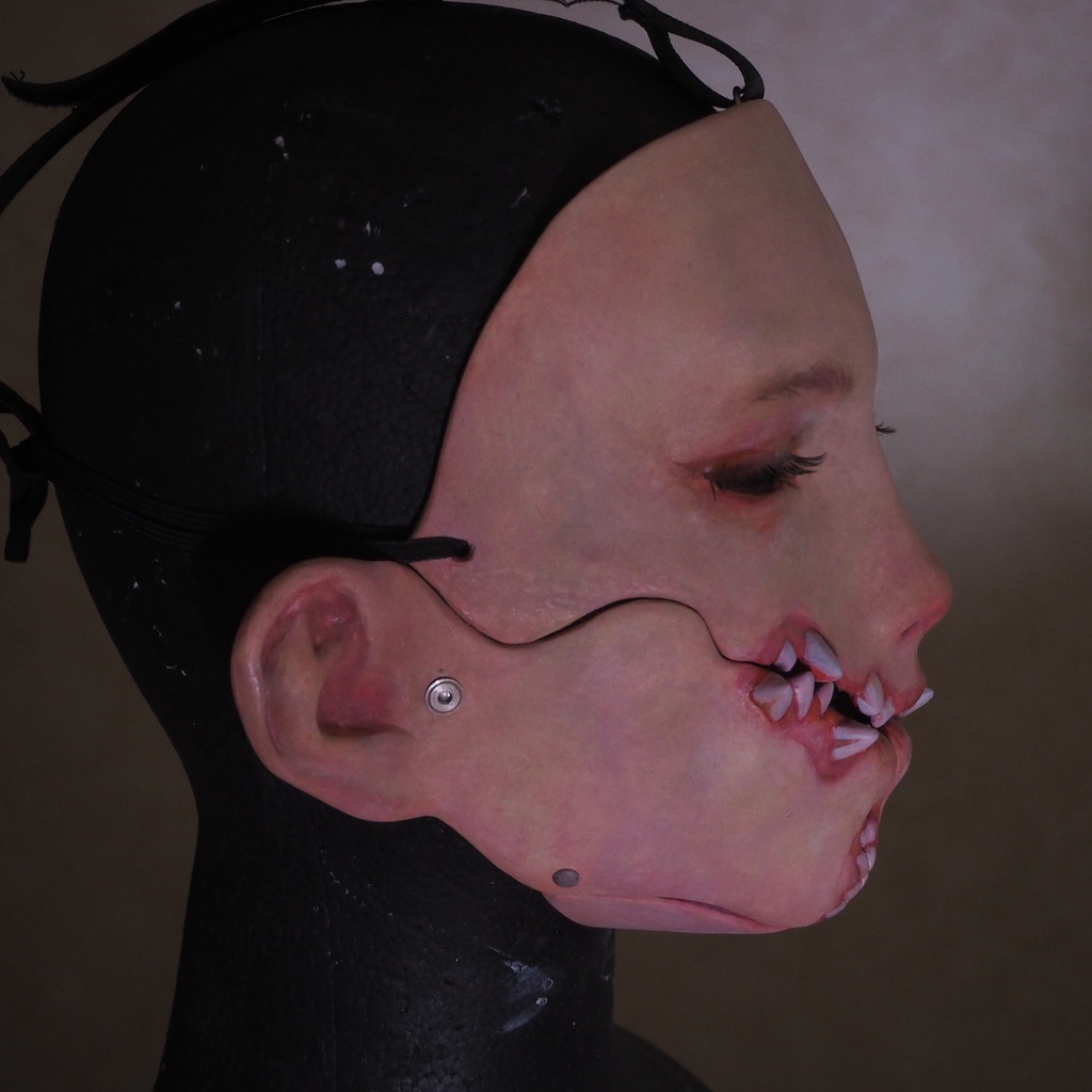 観音開き面 Insect mouth