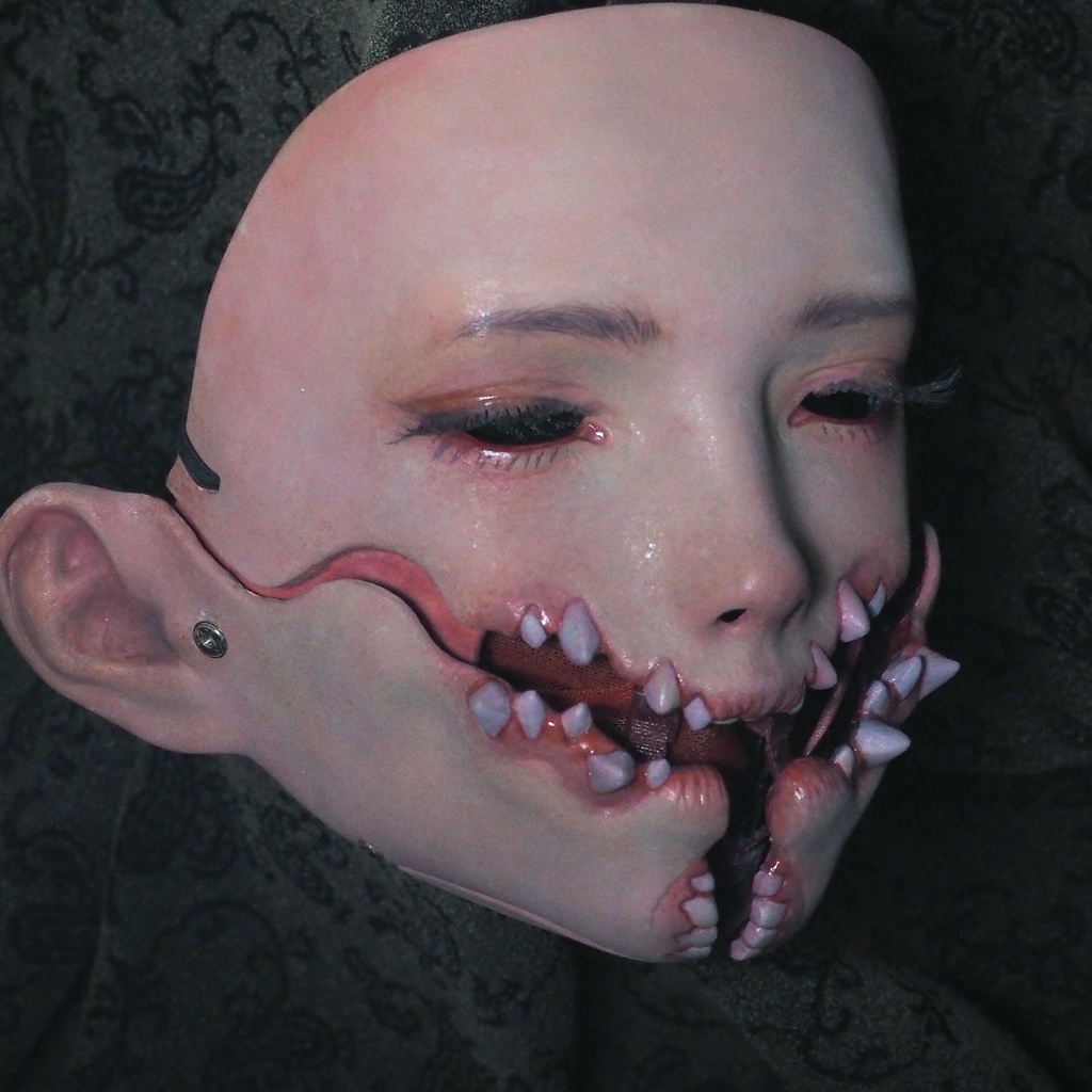 観音開き面 Insect mouth