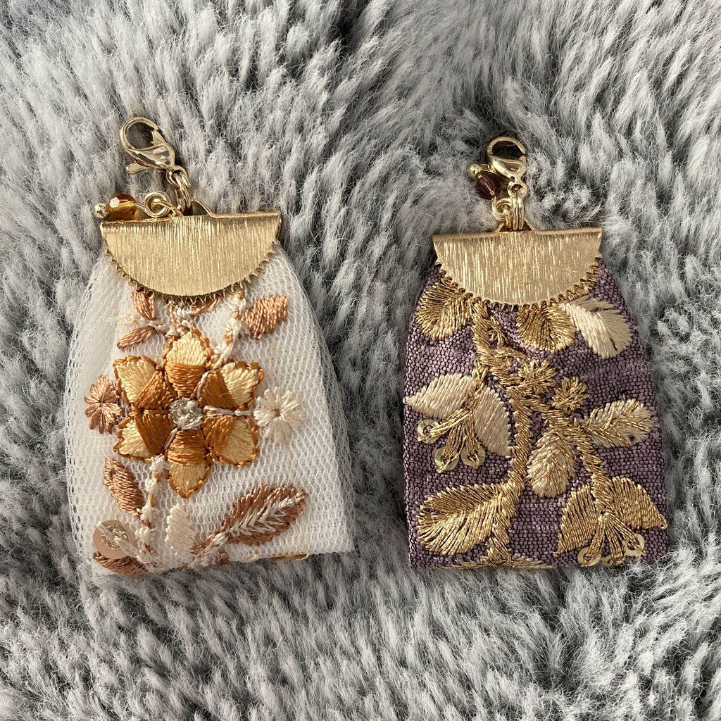 インド刺繍リボンのチャーム