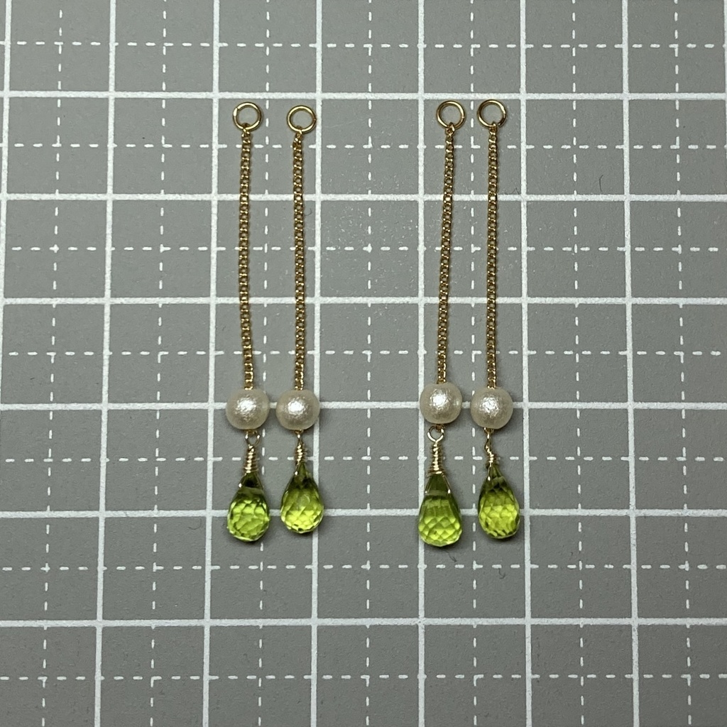 天然石とシュガーパールのピアス / イヤークリップ(黄緑)