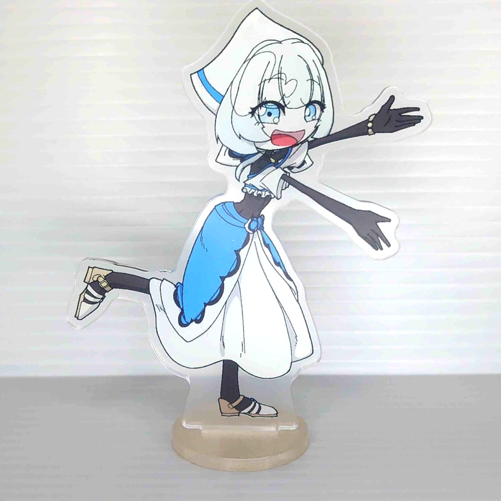 何でも紹介してくれるクマノミちゃんアクリルスタンド