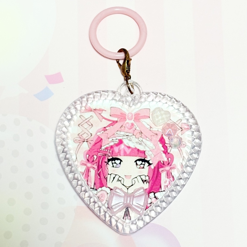【ハンドメイド品】ハート型のおおきなめじるしアクセサリー