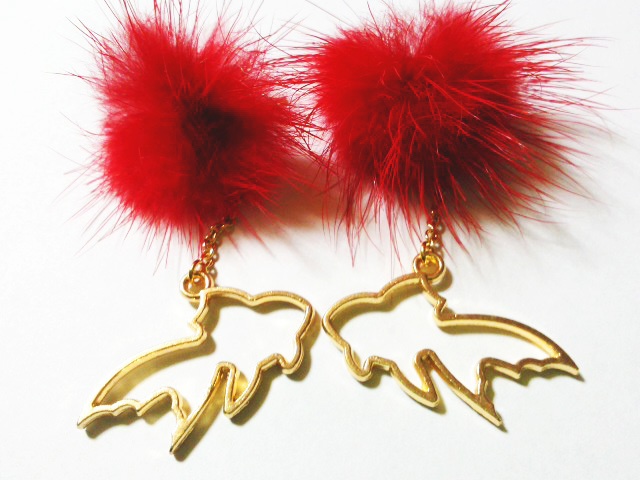 ファーと金魚のピアス/イヤリング