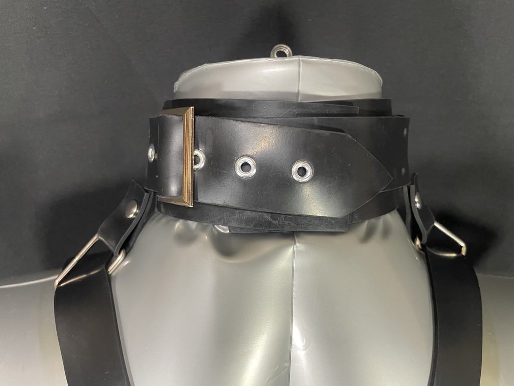 ラバー製ネックカフ