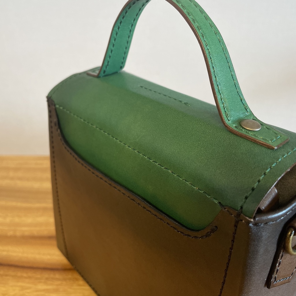 本革のミニハンドバッグ/ショルダーバッグ/バイカラー/セミオーダー・カラーリクエスト可