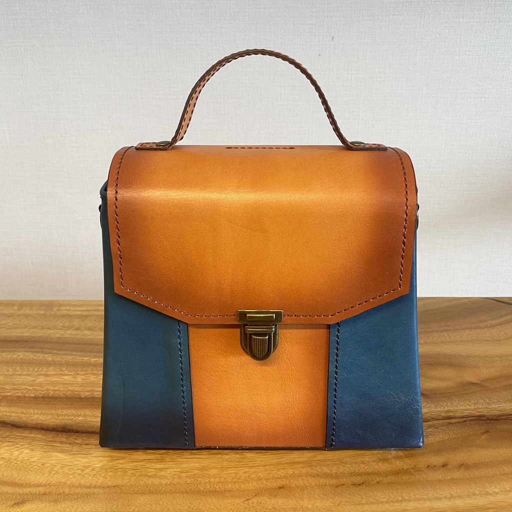 本革のミニハンドバッグ/ショルダーバッグ/バイカラー/セミオーダー・カラーリクエスト可
