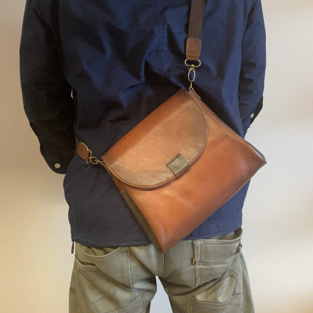 【カラーリクエスト可】本革のショルダーバッグ/バイカラー/セミオーダー