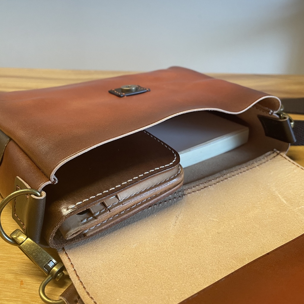 【カラーリクエスト可】本革のショルダーバッグ/バイカラー/セミオーダー