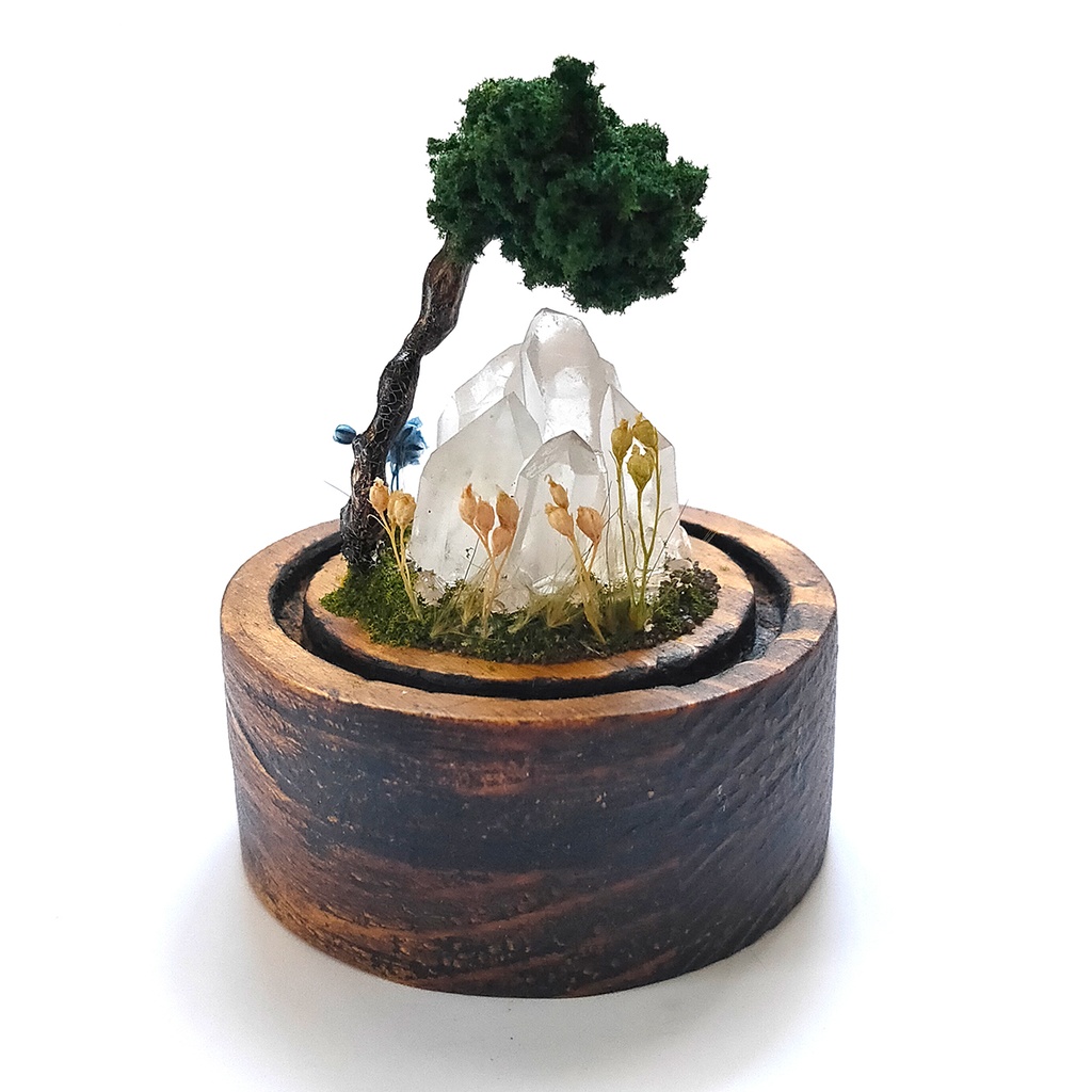 鉱物ランプ・水晶『結晶大地Ⅰ』小・レインボー点灯