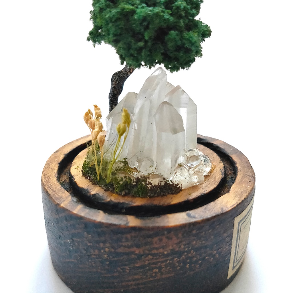 鉱物ランプ・水晶『結晶大地Ⅰ』小・レインボー点灯