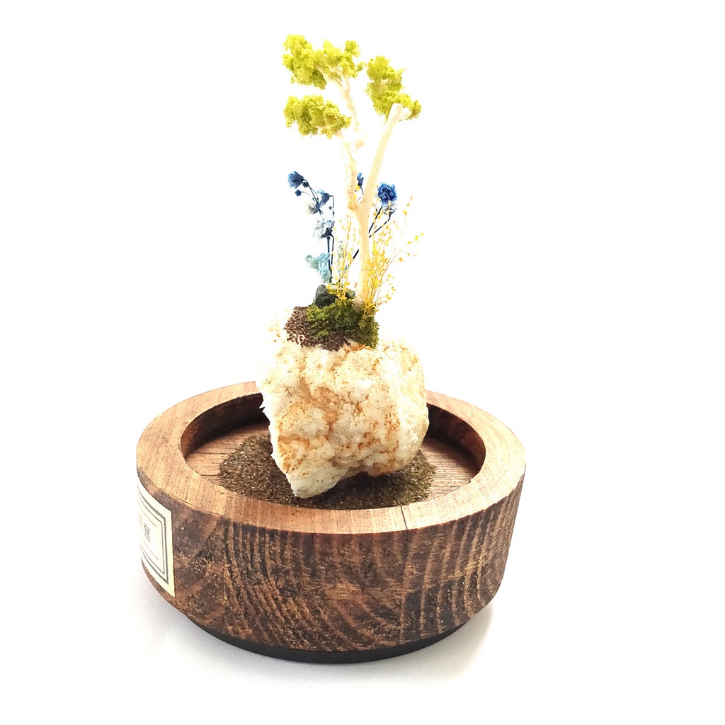 鉱物ランプ・ジオード水晶『輝星石の洞窟』中・10パターン切替点灯