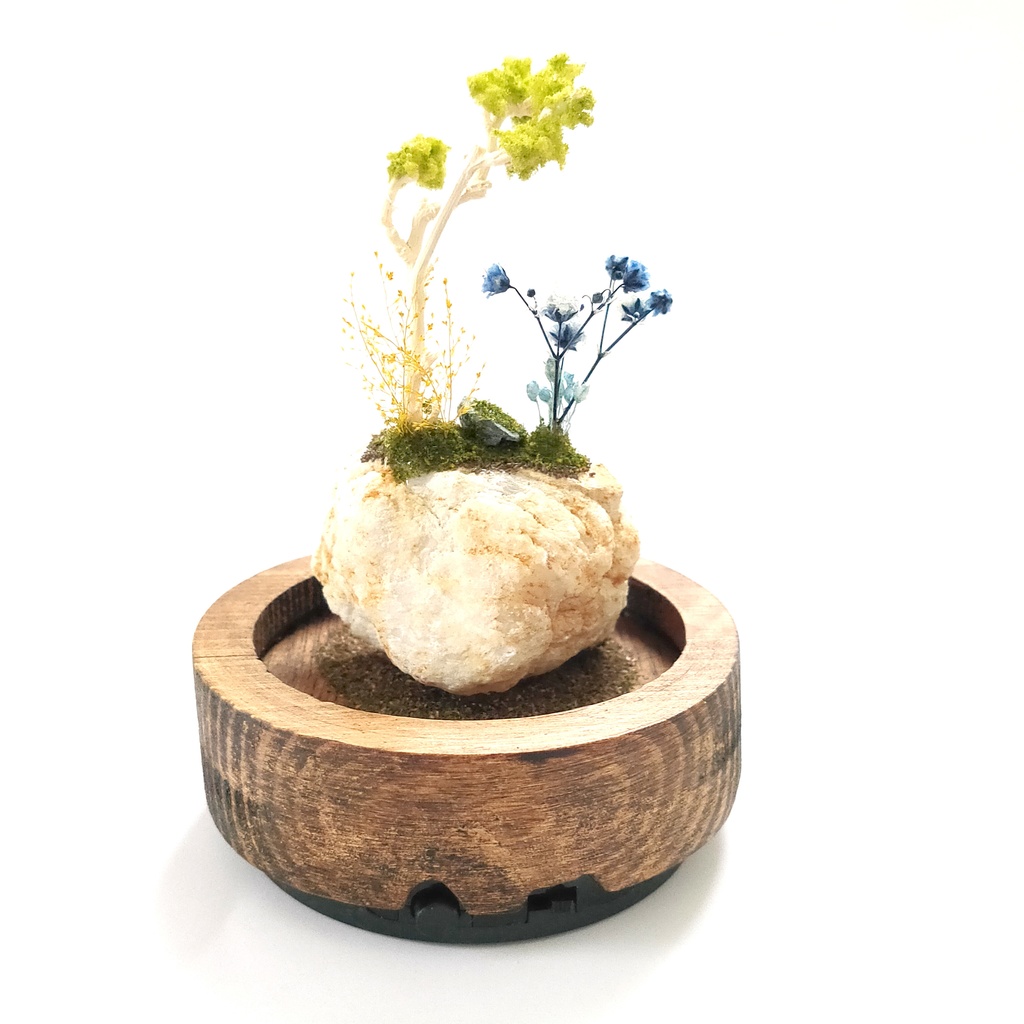 鉱物ランプ・ジオード水晶『輝星石の洞窟』中・10パターン切替点灯