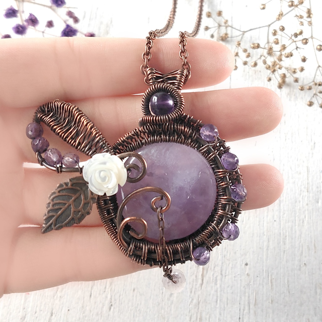 薔薇とリーフのネックレス*アメジスト*