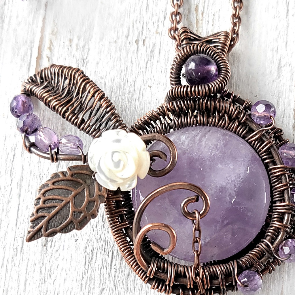 薔薇とリーフのネックレス*アメジスト*