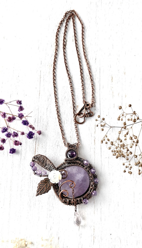 薔薇とリーフのネックレス*アメジスト*