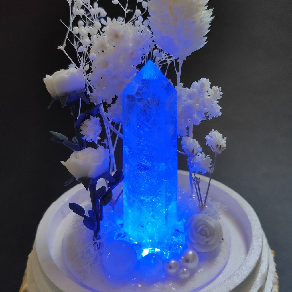 鉱物ランプ『白』中サイズ・水晶・ムーンストーン