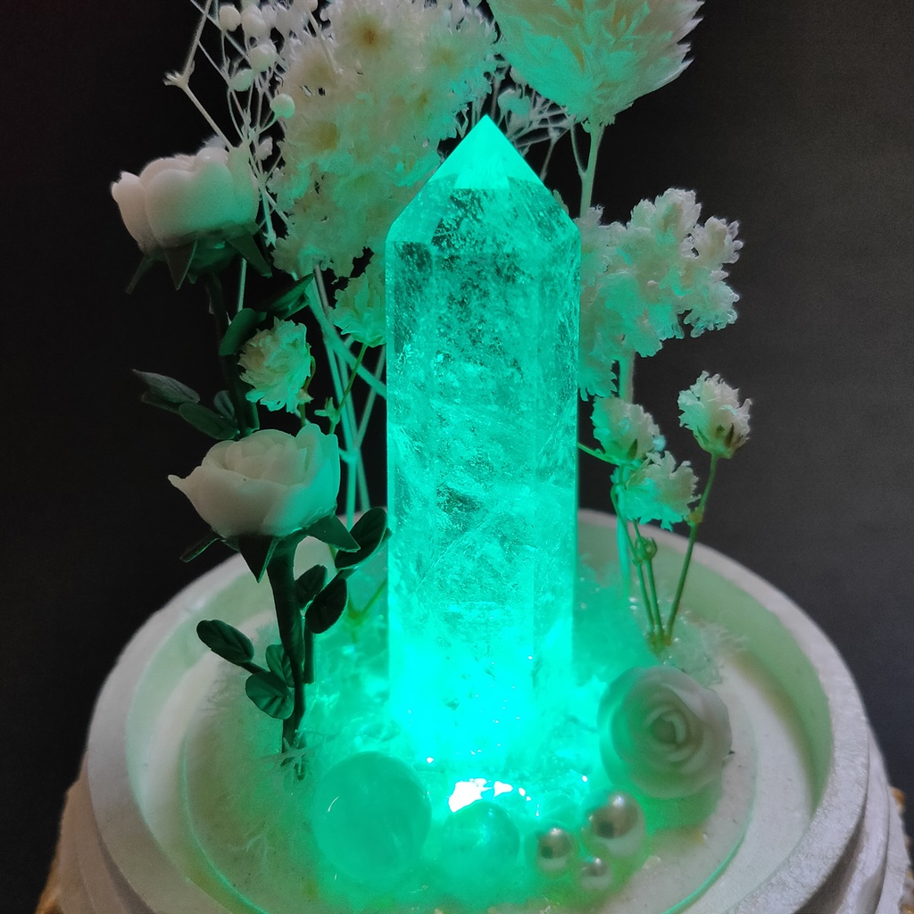 鉱物ランプ『白』中サイズ・水晶・ムーンストーン