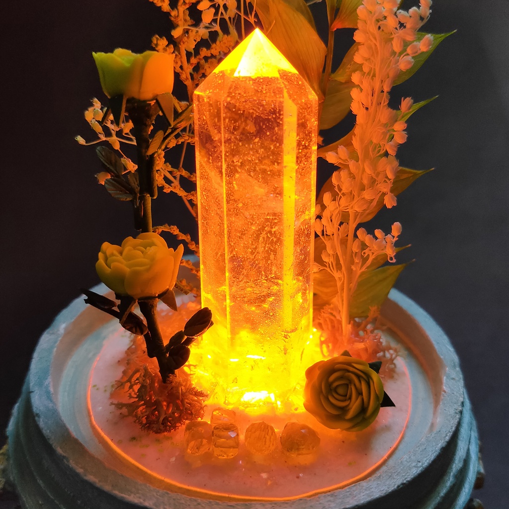 鉱物ランプ『黄緑』中サイズ・水晶・ペリドット