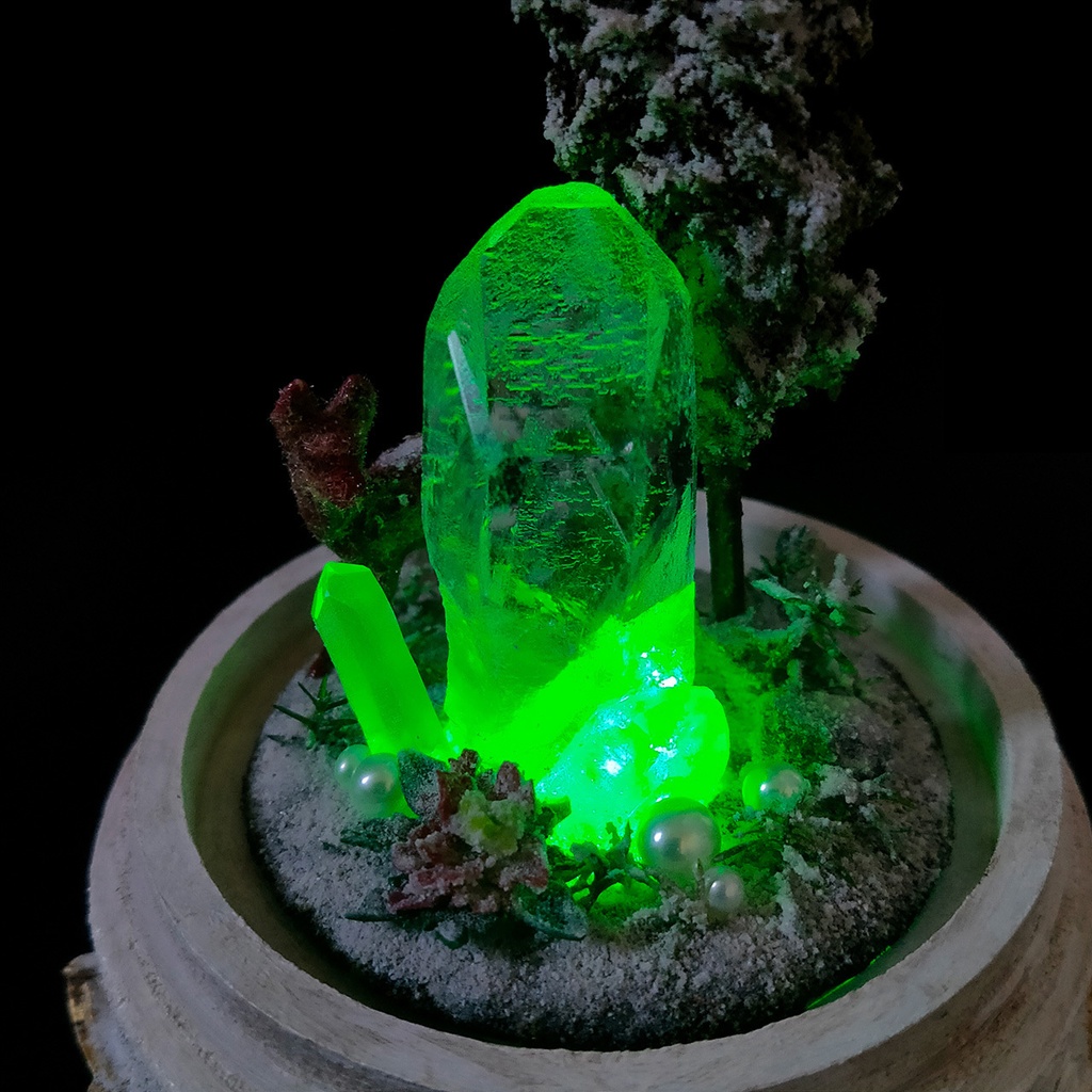 【期間限定・冬】鉱物ランプ『結晶の森の冬』中・水晶・リモコン切替点灯