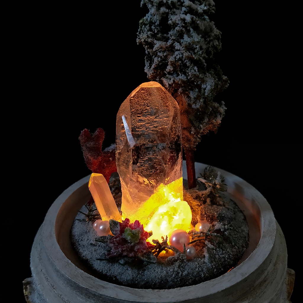 【期間限定・冬】鉱物ランプ『結晶の森の冬』中・水晶・リモコン切替点灯