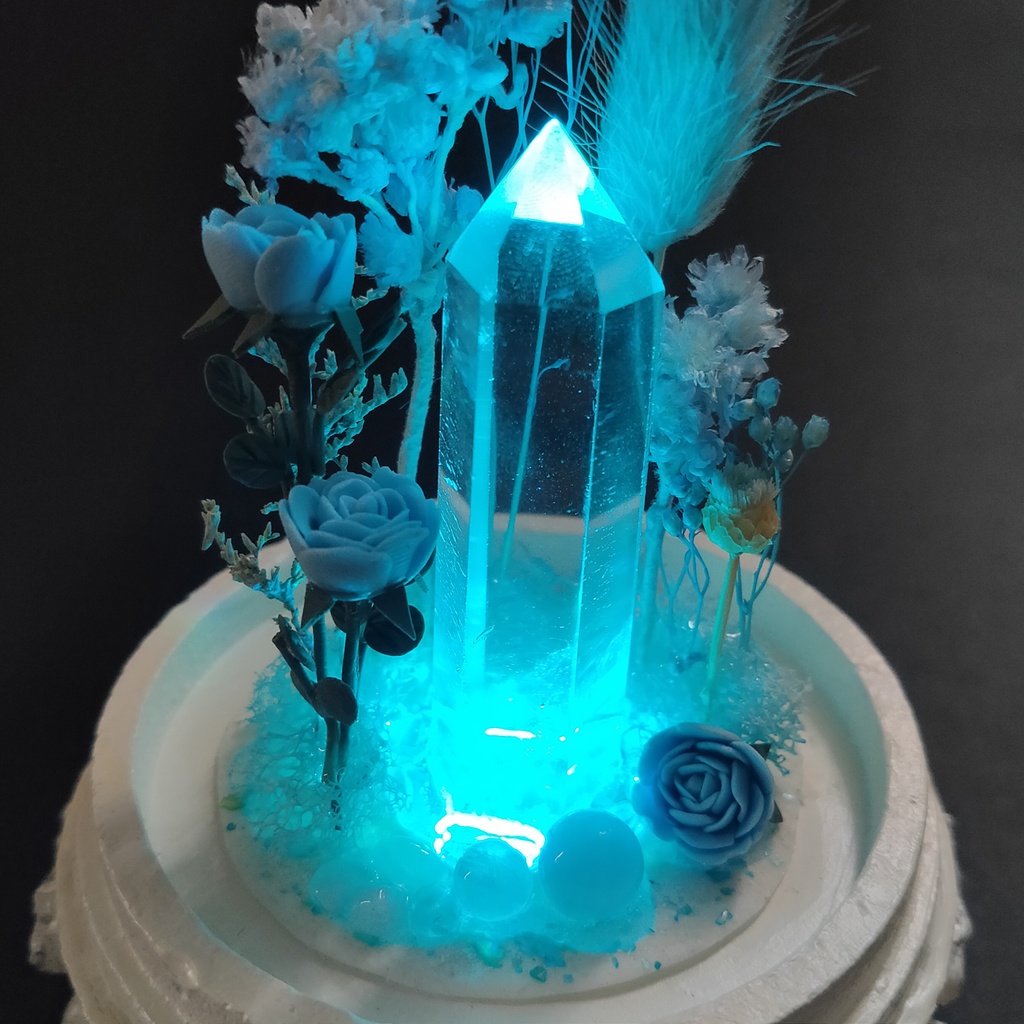 鉱物ランプ『水色』中サイズ・水晶・アクアマリン