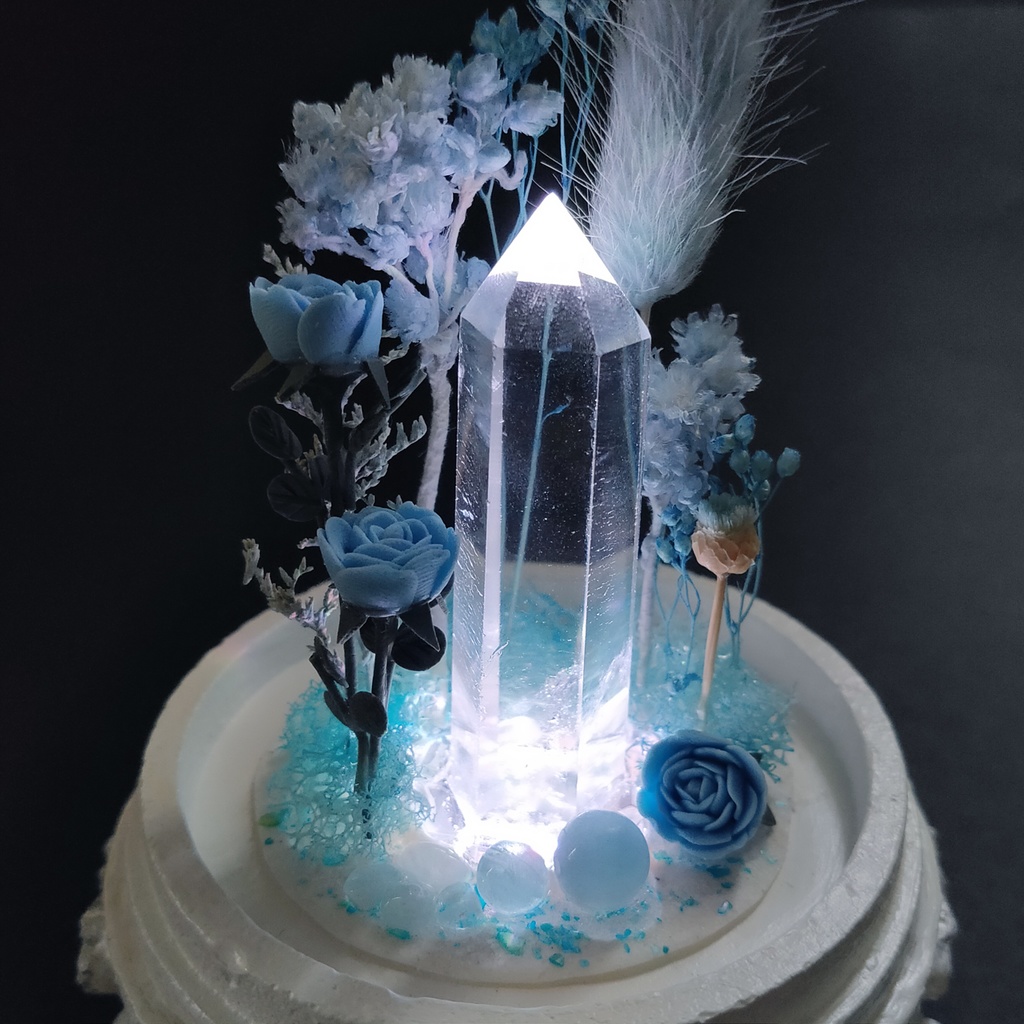 鉱物ランプ『水色』中サイズ・水晶・アクアマリン