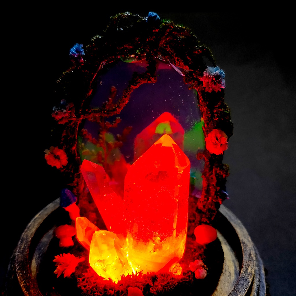 鉱物ランプ『結晶世界への入り口』中・水晶・リモコン切替点灯