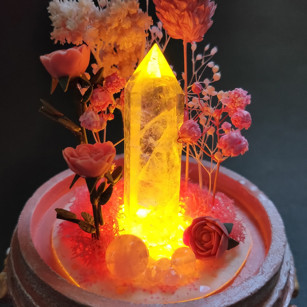 鉱物ランプ『ピンク』中サイズ・水晶・モルガナイト