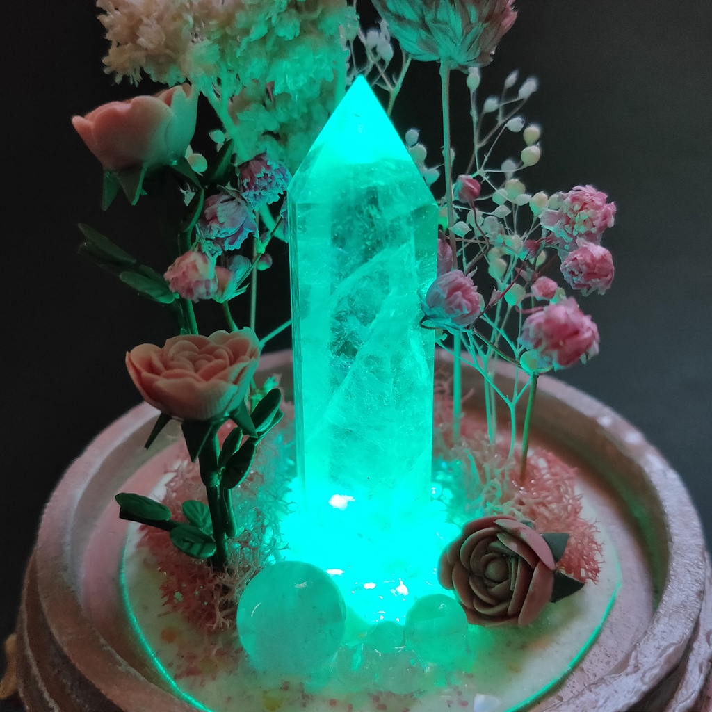 鉱物ランプ『ピンク』中サイズ・水晶・モルガナイト