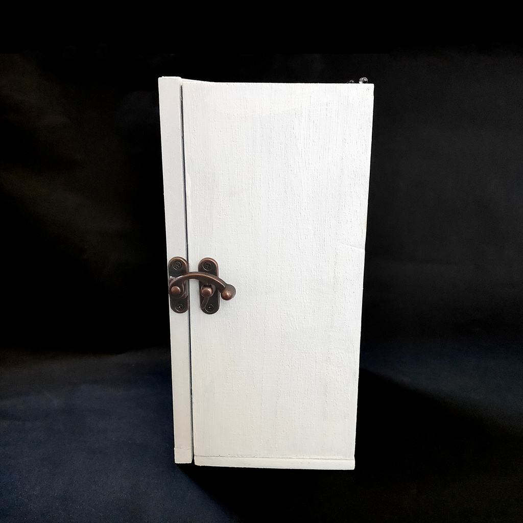 鉱物ランプ・箱型『結晶の森の泉』水晶・リモコン切替点灯