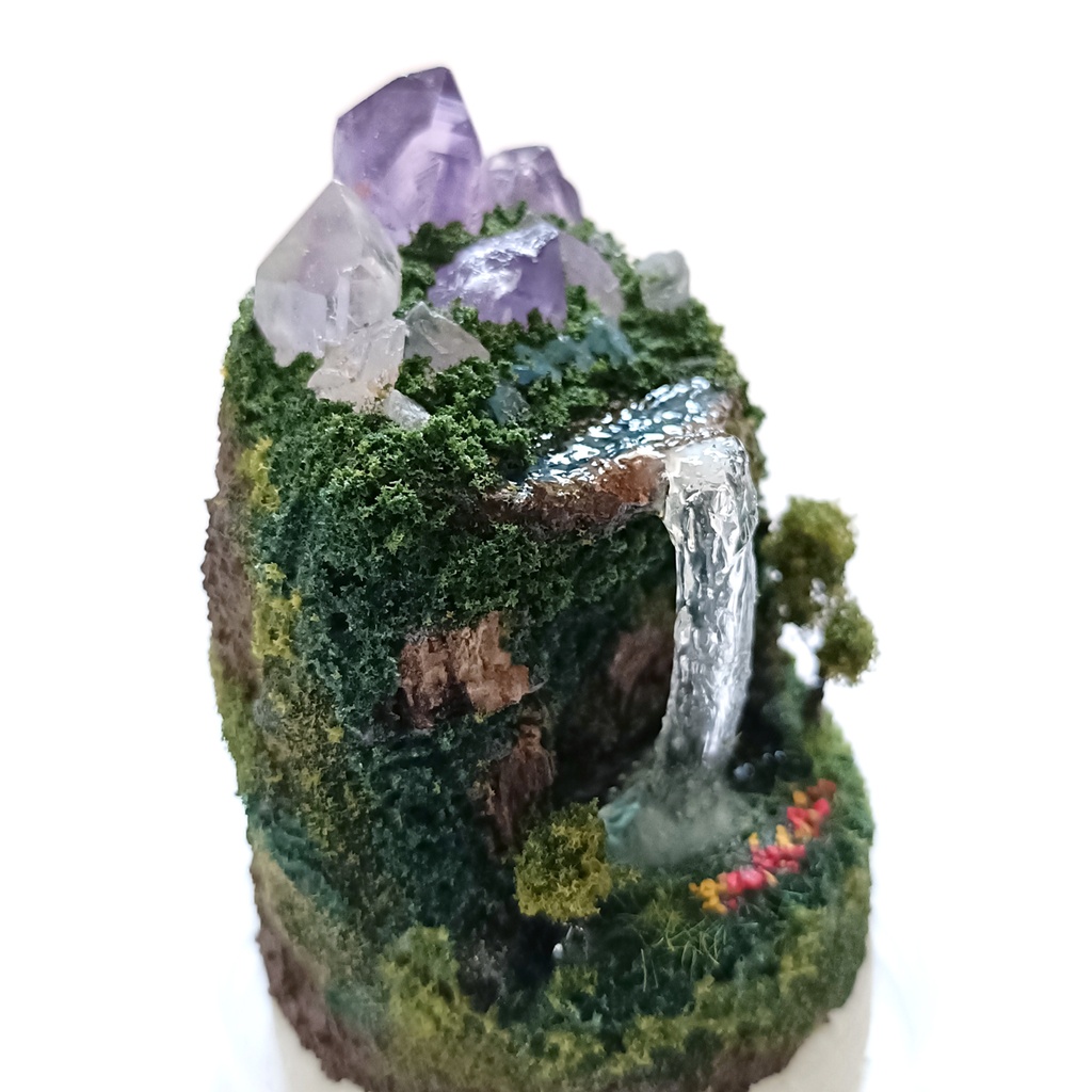 鉱物ランプ『水晶山脈』中サイズ