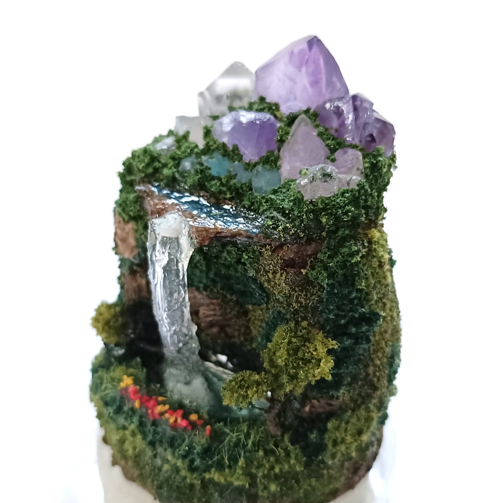 鉱物ランプ『水晶山脈』中サイズ