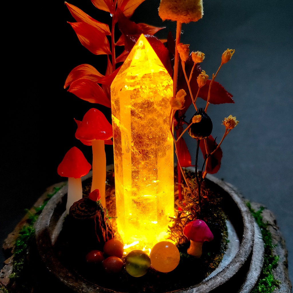 【期間限定・秋】鉱物ランプ『秋とキノコ』中・水晶・リモコン切替点灯