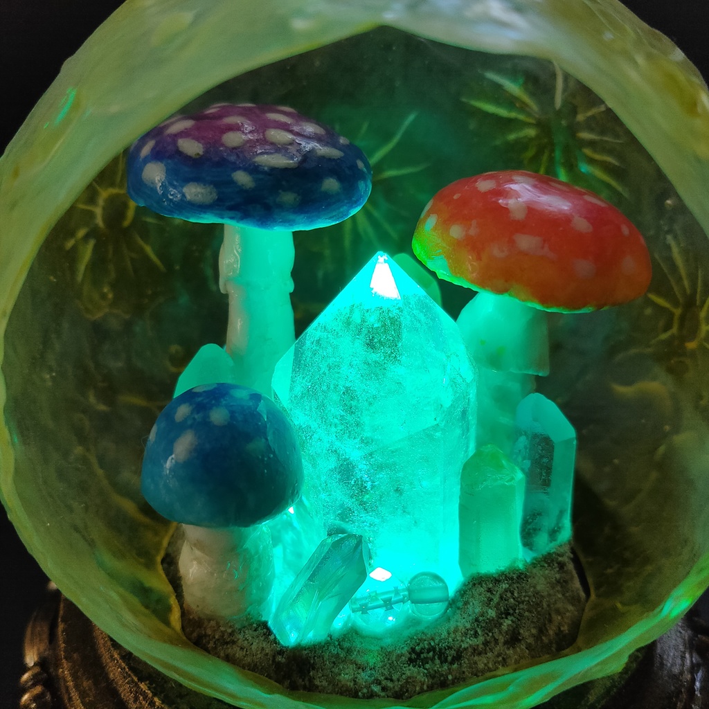 鉱物ランプ『月世界』中・水晶・リモコン切替点灯