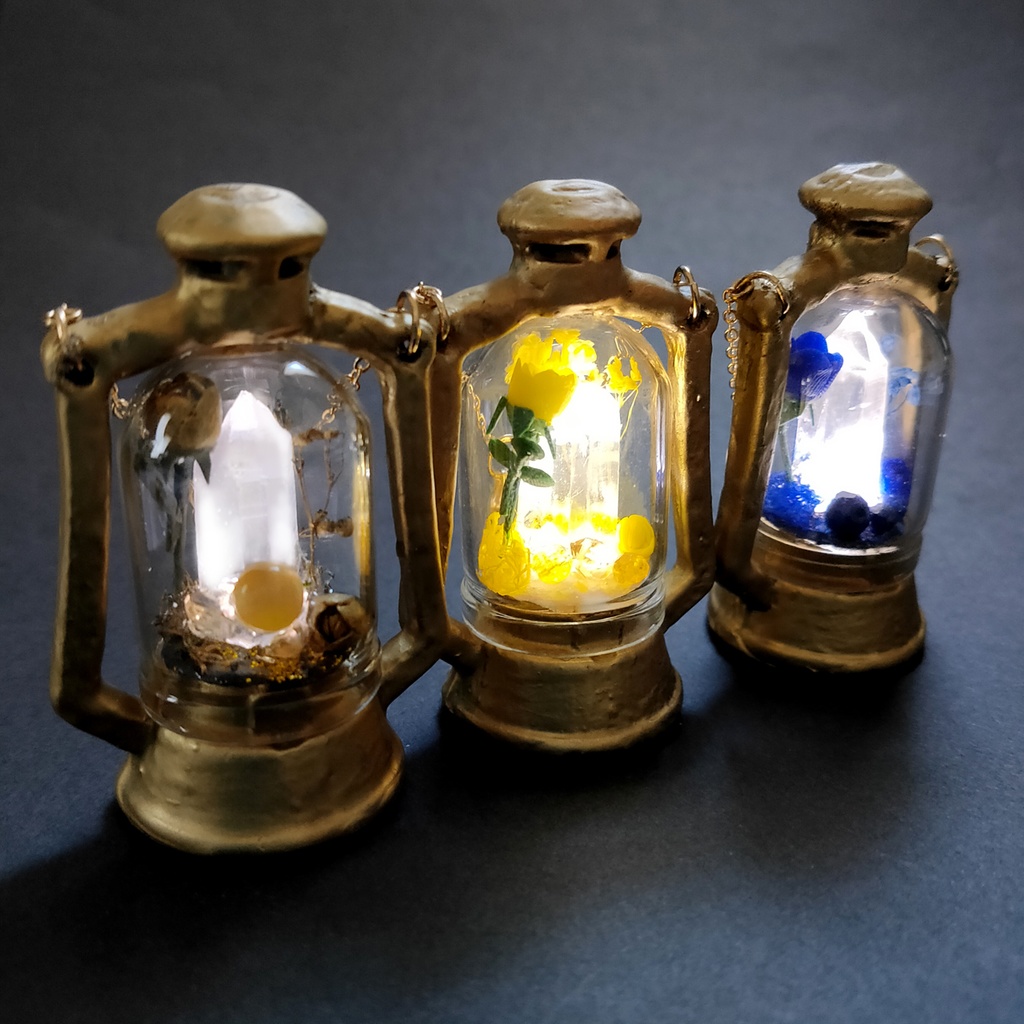 「誕生石×色」ランプ型ライトネックレス『ゴールド、黄、青』