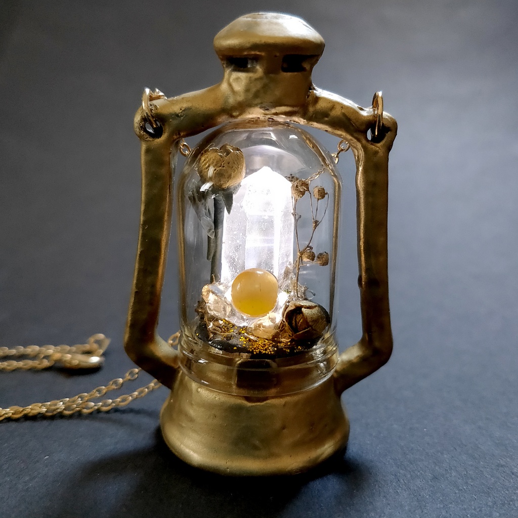 「誕生石×色」ランプ型ライトネックレス『ゴールド、黄、青』