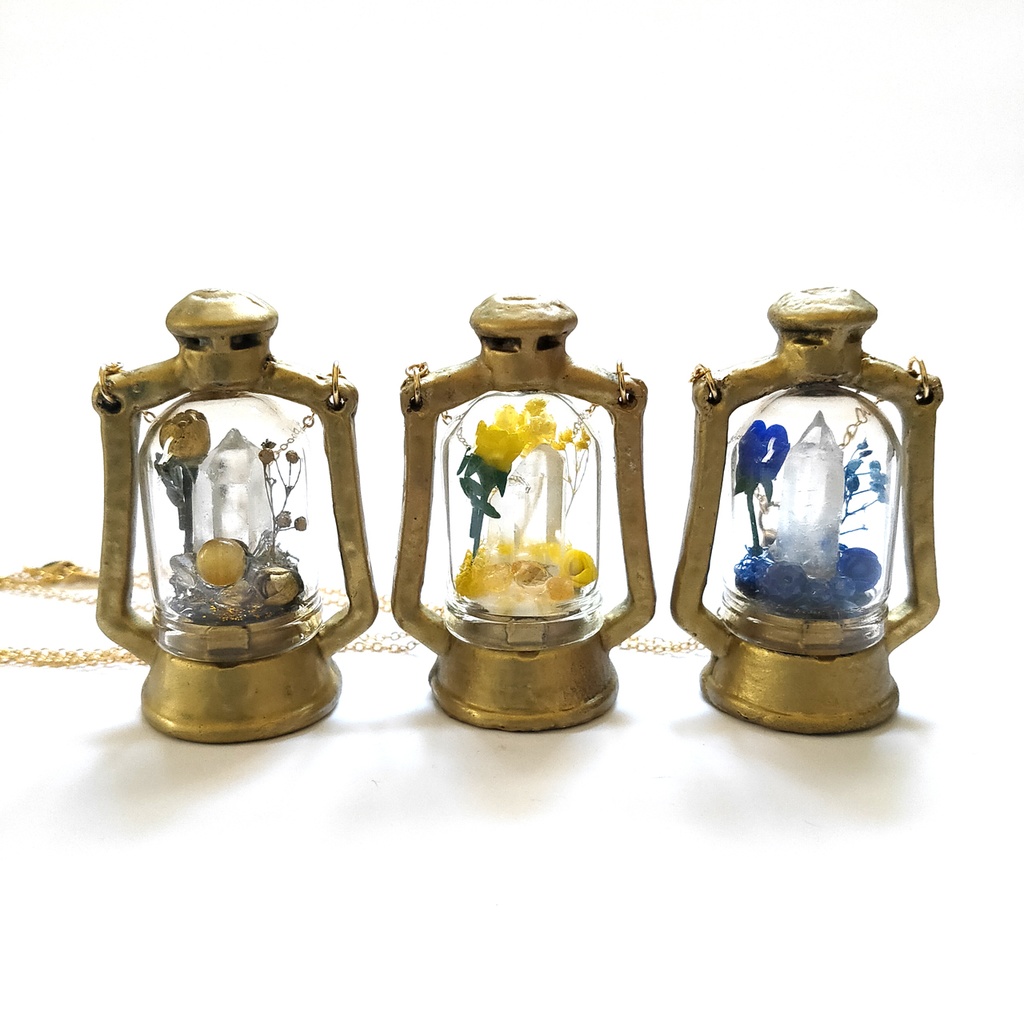 「誕生石×色」ランプ型ライトネックレス『ゴールド、黄、青』