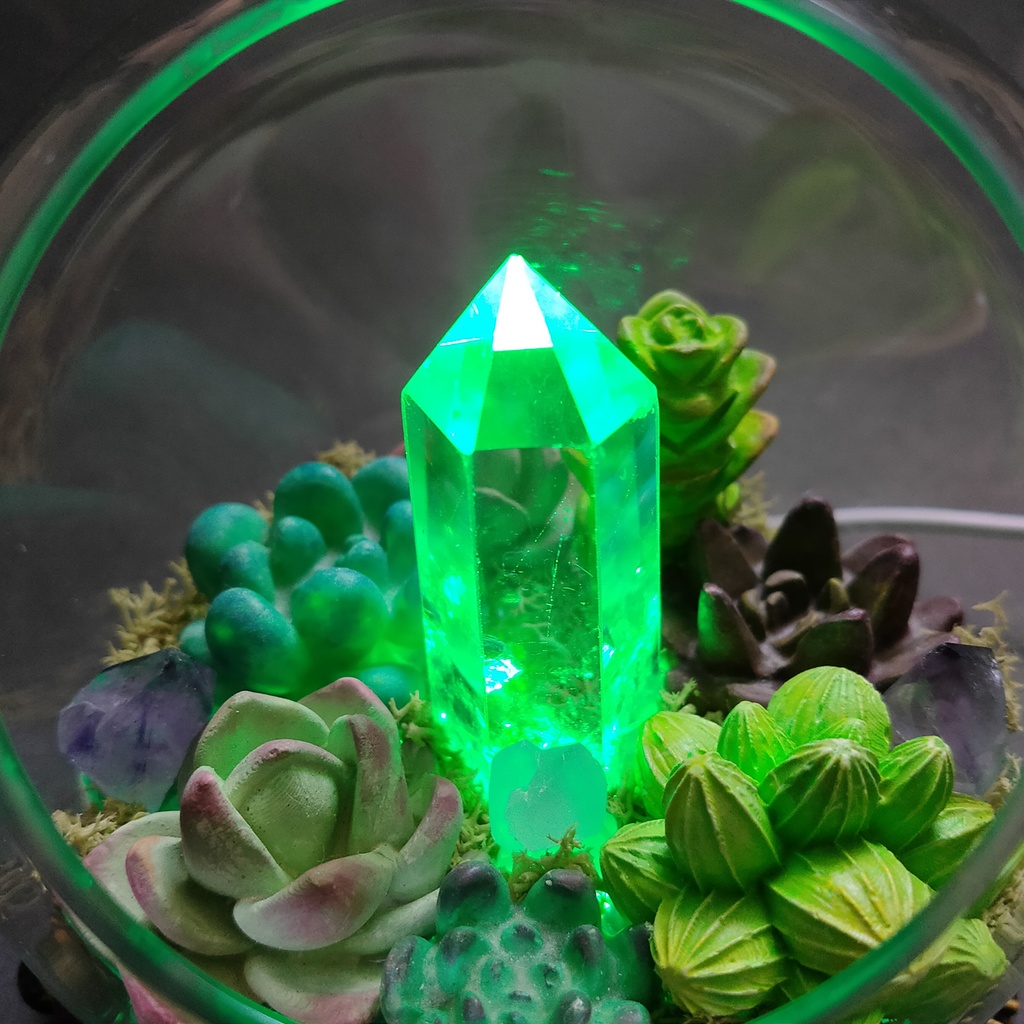 鉱物ランプ『多肉植物と結晶のドーム』水晶・USB給電リモコン切替点灯