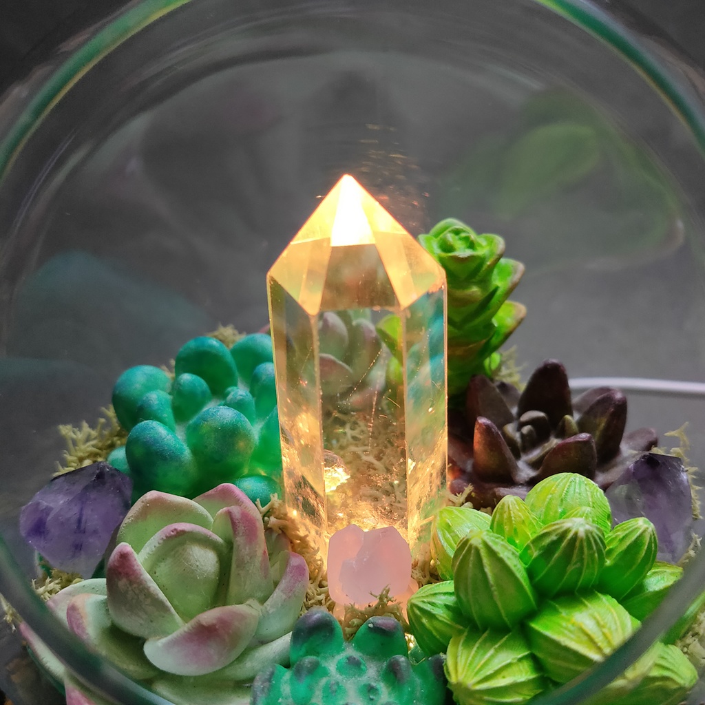 鉱物ランプ『多肉植物と結晶のドーム』水晶・USB給電リモコン切替点灯