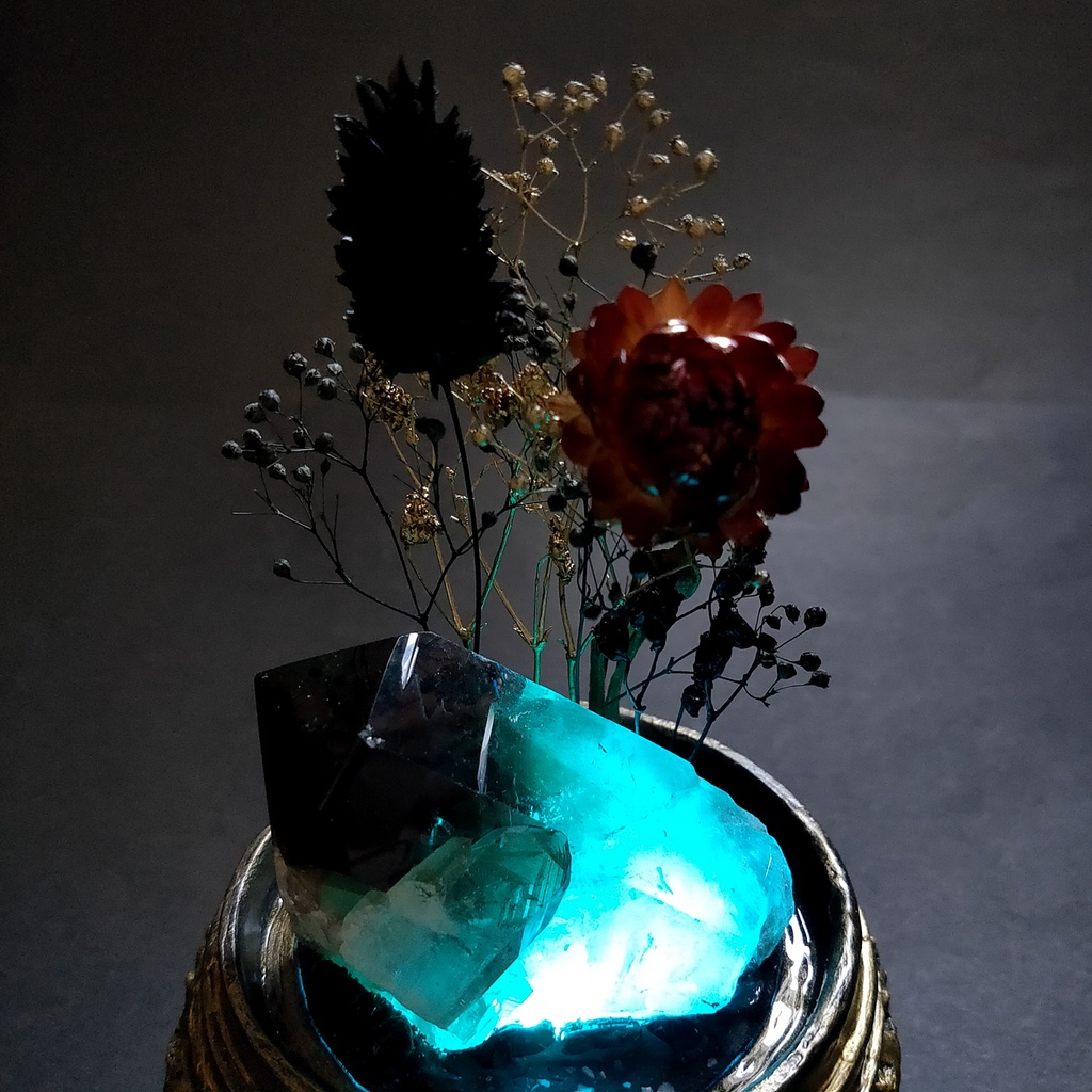 鉱物ランプ『黒と金』中・煙水晶・リモコン切替点灯