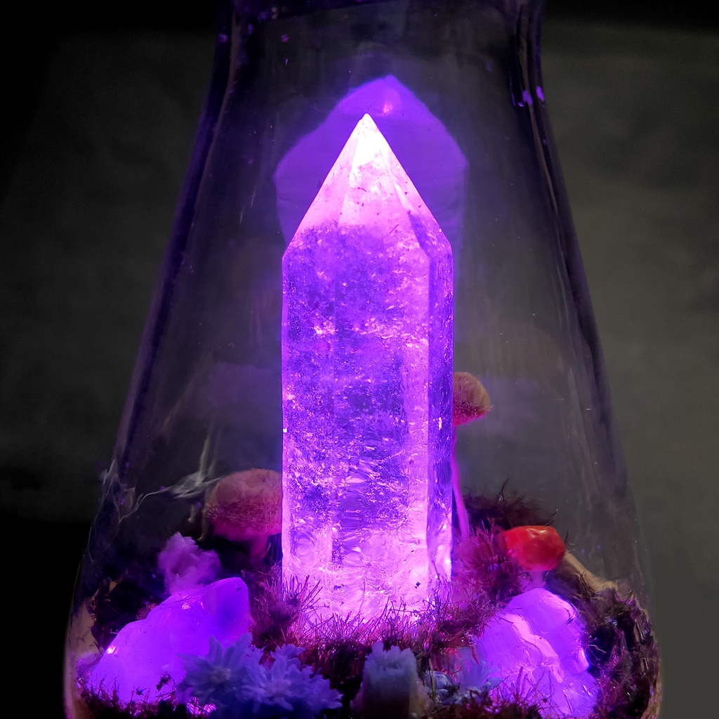 鉱物ランプ『森に隠された洞窟』キノコ型・水晶・USB給電リモコン切替点灯