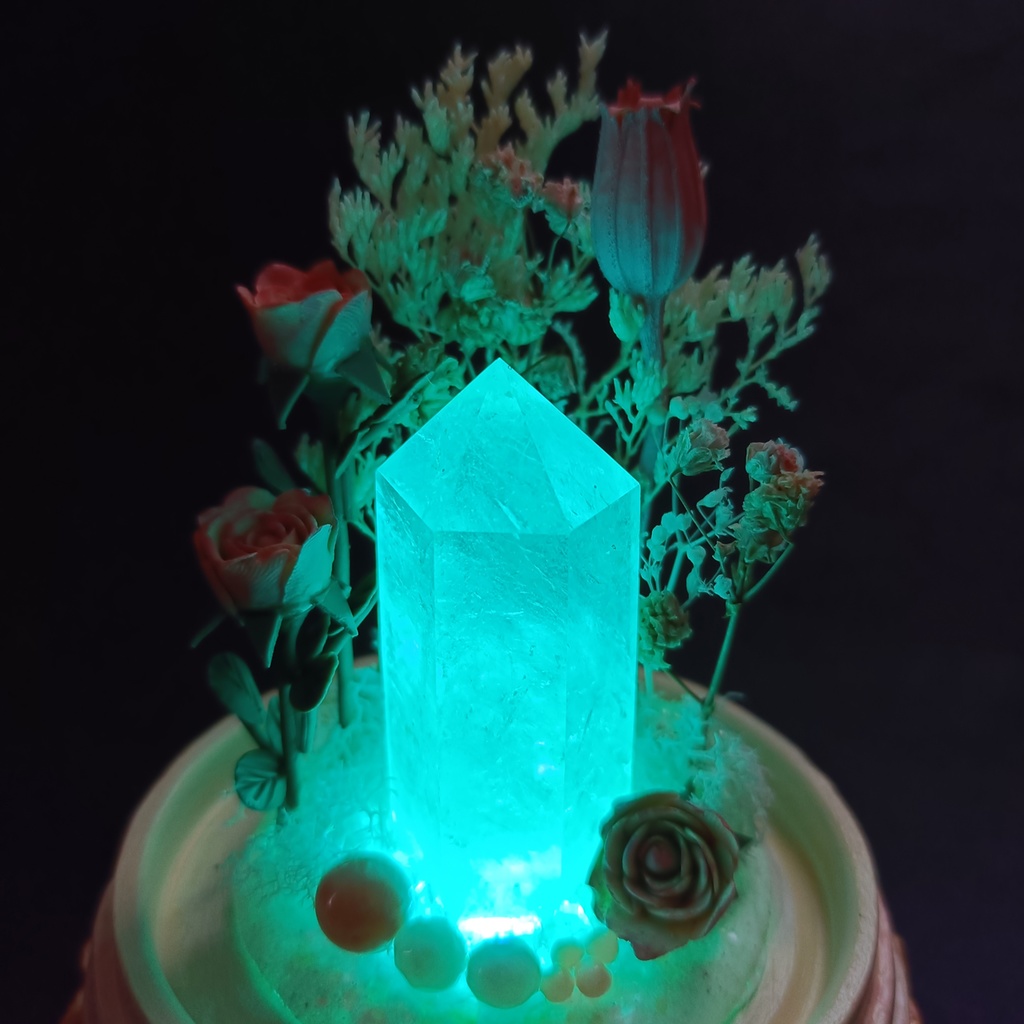 鉱物ランプ『ピンクとベージュ』中・水晶・サンゴ・リモコン切替点灯