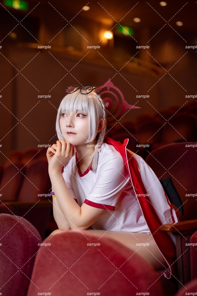 ブルーアーカイブ ハルナ 体操服 コスプレ写真集