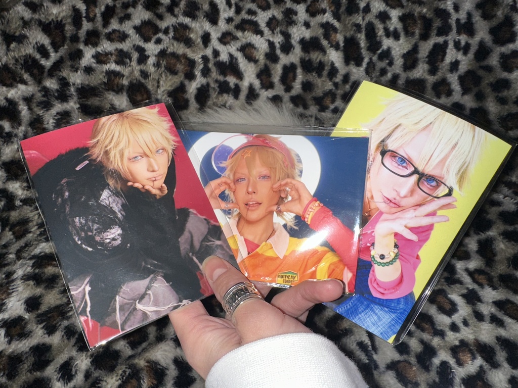 【撮り下ろし】直筆サイン入り❣️ブロマイド(J,K,L)