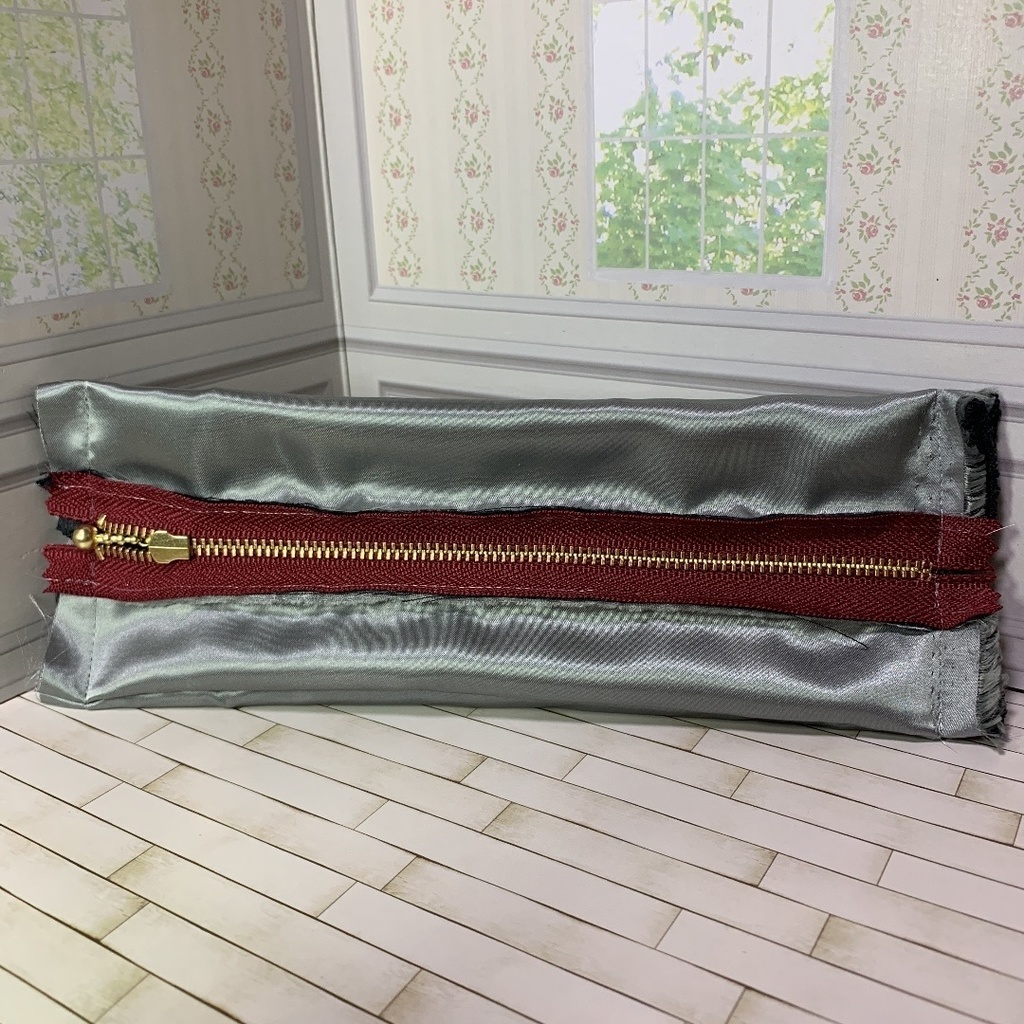 ヒプノシスマイク MTC 入間銃兎 キャラメルポーチ