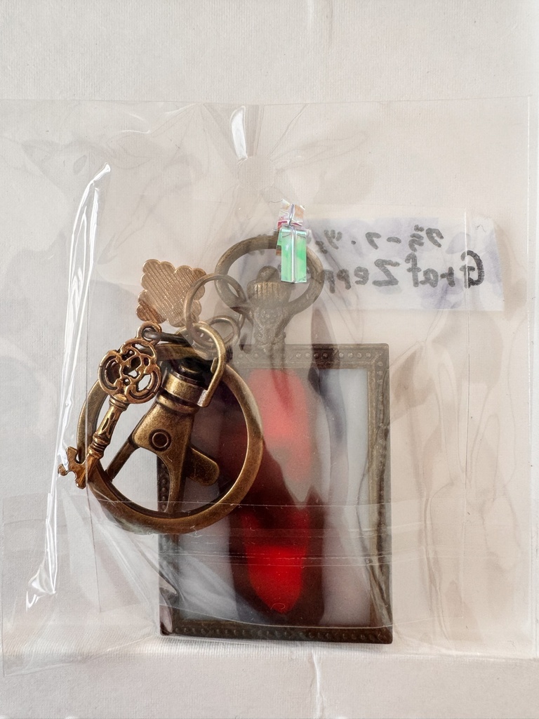 艦これオリジナルレジンキーホルダー【グラーフ・ツェッペリン】