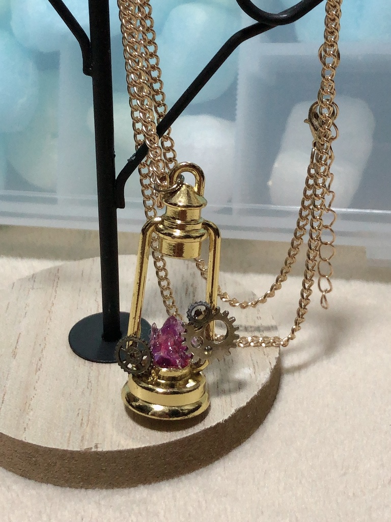 鉱石ランタン風ネックレス