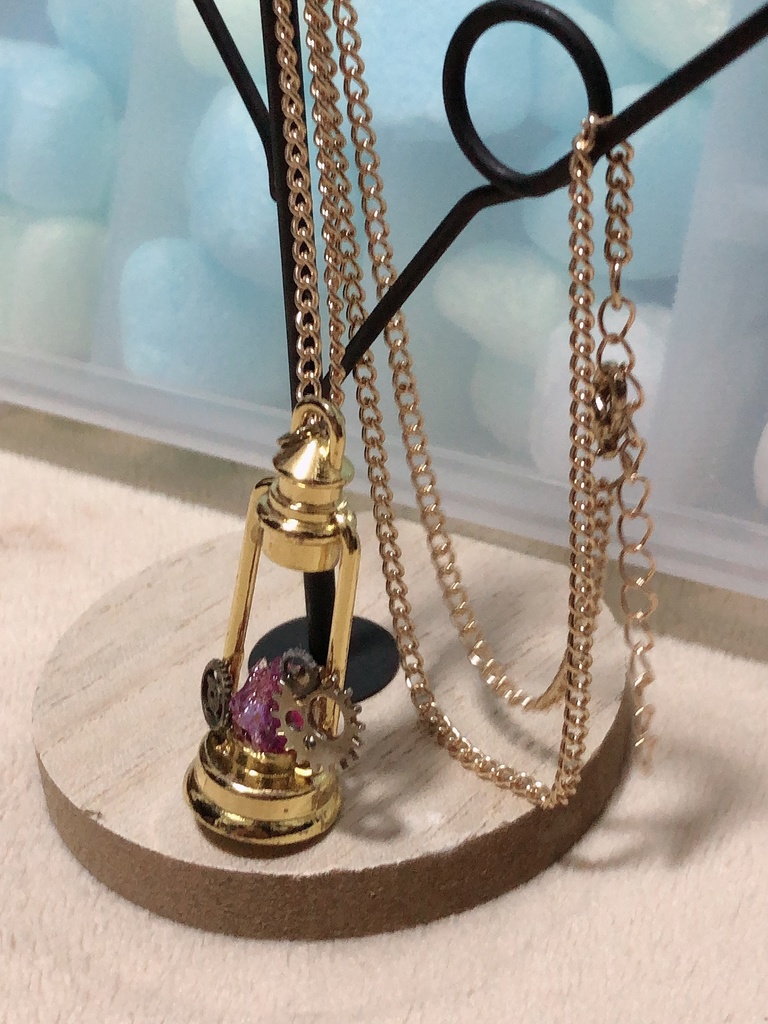 鉱石ランタン風ネックレス