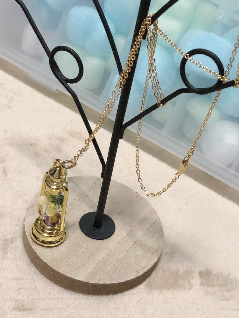 鉱石ランタン風ネックレス