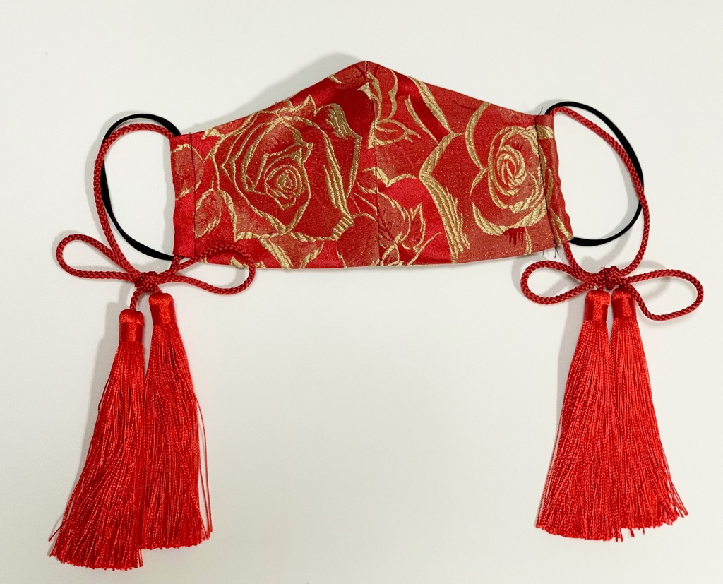 ❣️Xmas &年末限定❣️個性的👗立体布マスク【シート入れポケット付き】